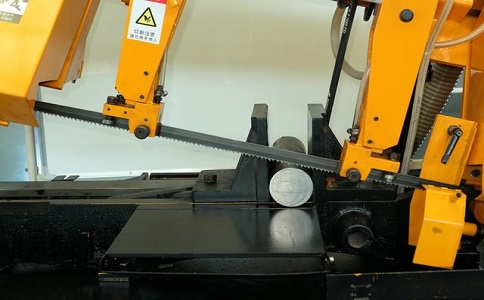 钦北数控带锯床自动送料精度会出现偏差吗? 钦北数控带锯床自动送料精度会出现偏差吗?